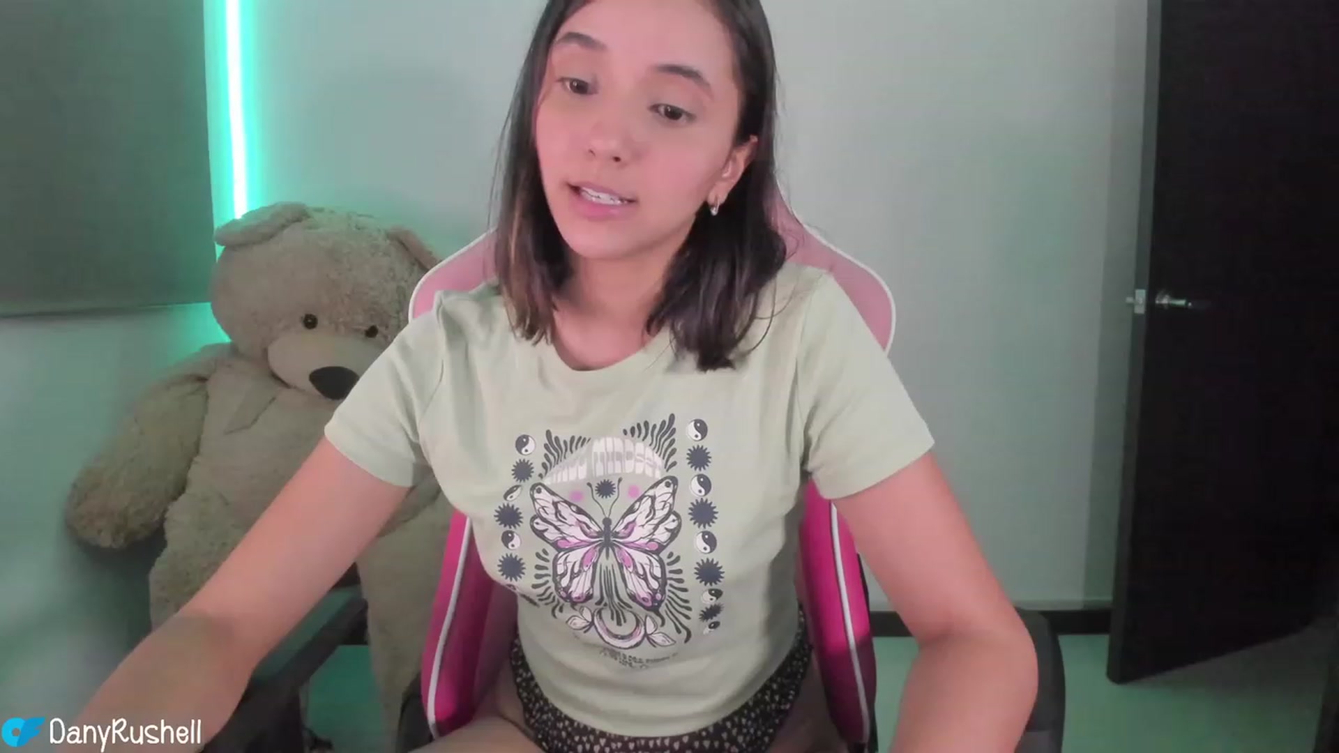 Gallery image thumbnail from NataliaMFC_'s myfreecams stream on, 06/15/2023, 04:21 image 5 of 20