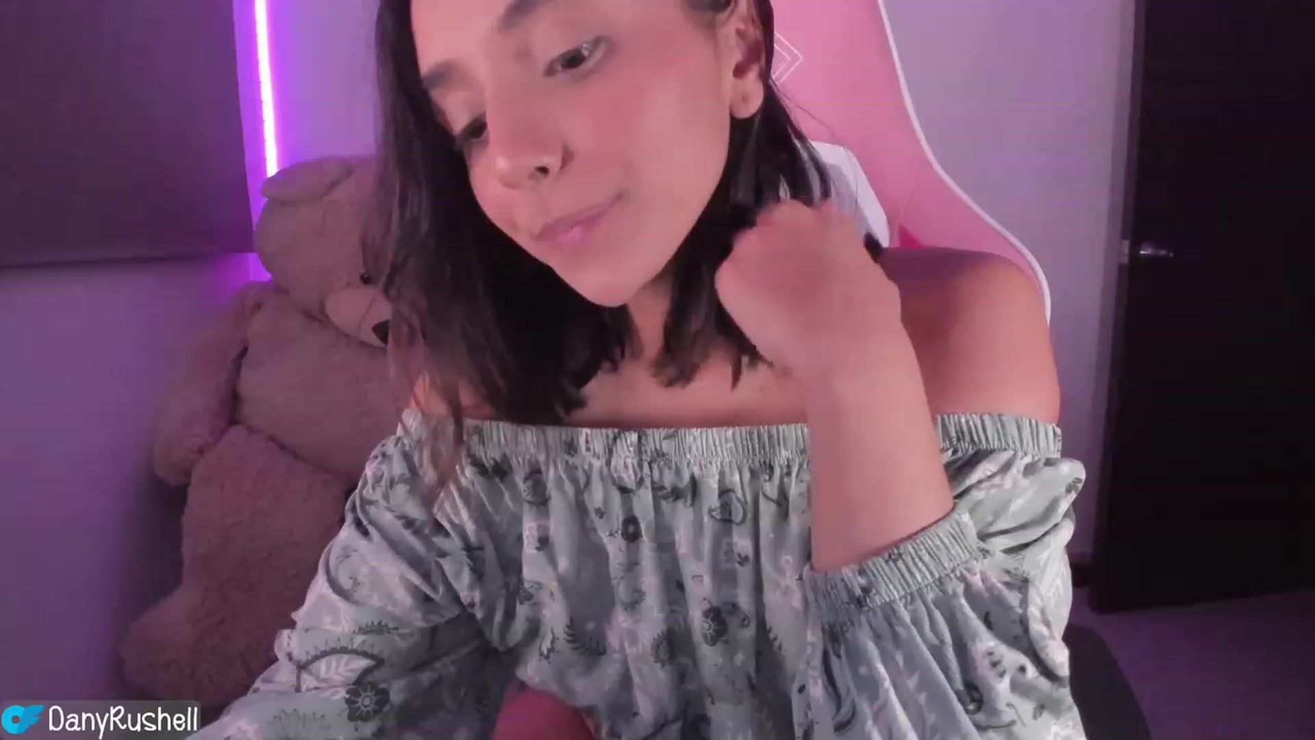 Gallery image thumbnail from NataliaMFC_'s myfreecams stream on, 07/05/2023, 05:02 image 13 of 20