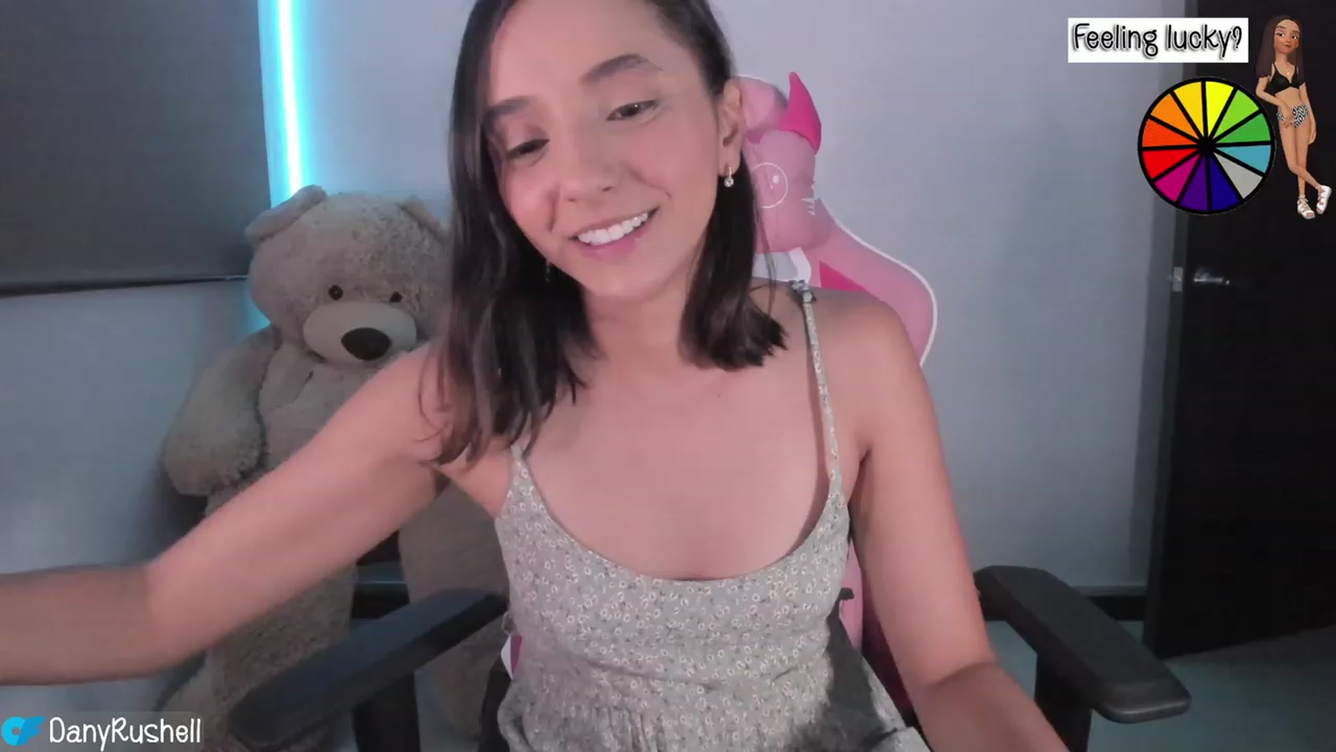 Gallery image thumbnail from NataliaMFC_'s myfreecams stream on, 07/11/2023, 04:12 image 11 of 20