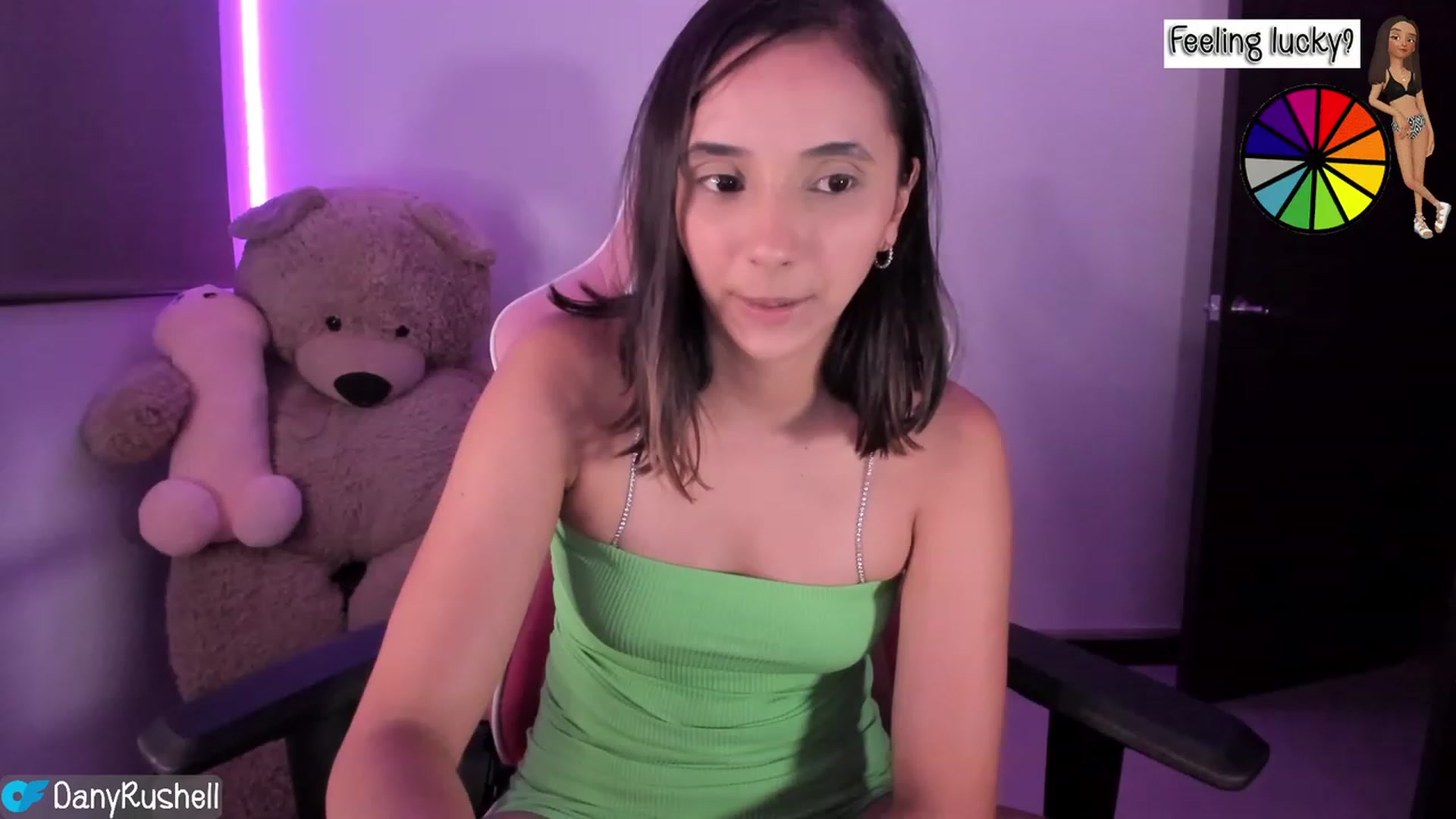 Gallery image thumbnail from NataliaMFC_'s myfreecams stream on, 07/19/2023, 06:10 image 8 of 20