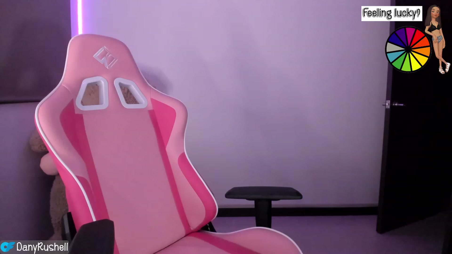 Gallery image thumbnail from NataliaMFC_'s myfreecams stream on, 07/28/2023, 04:30 image 9 of 20