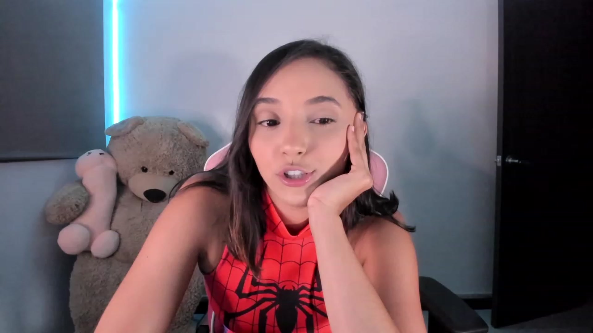 Gallery image thumbnail from NataliaMFC_'s myfreecams stream on, 08/09/2023, 03:53 image 15 of 20