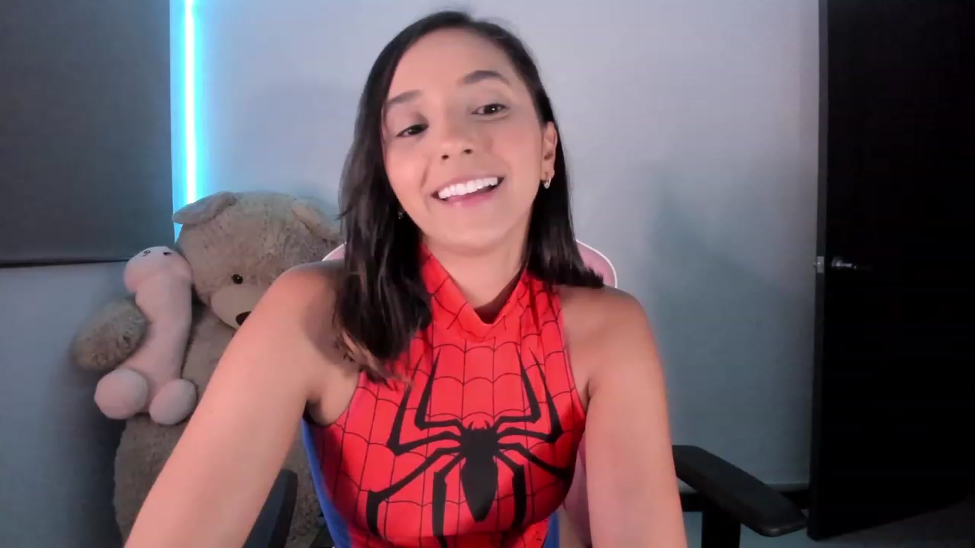 Gallery image thumbnail from NataliaMFC_'s myfreecams stream on, 08/09/2023, 03:53 image 14 of 20