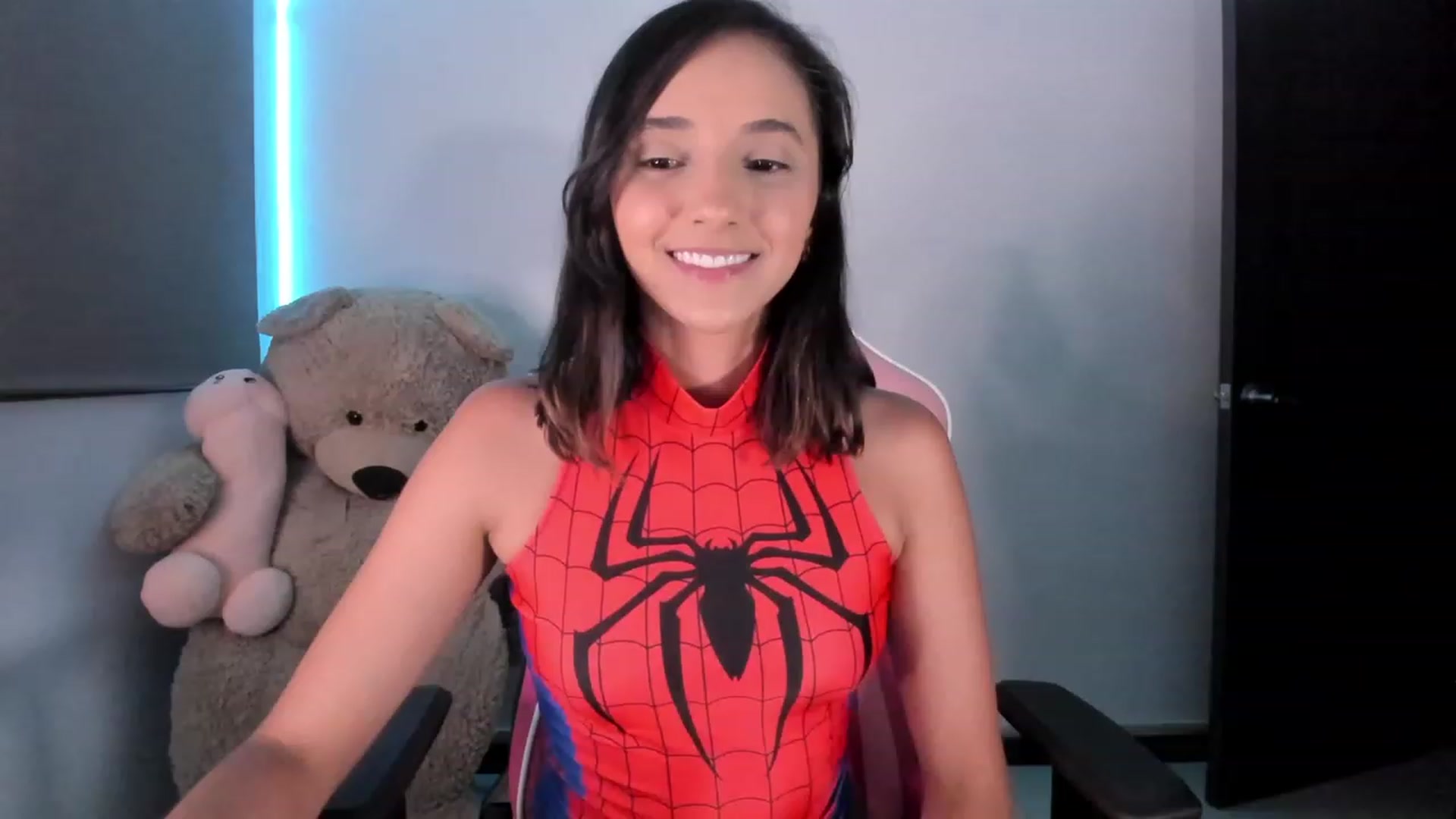 Gallery image thumbnail from NataliaMFC_'s myfreecams stream on, 08/09/2023, 03:53 image 13 of 20