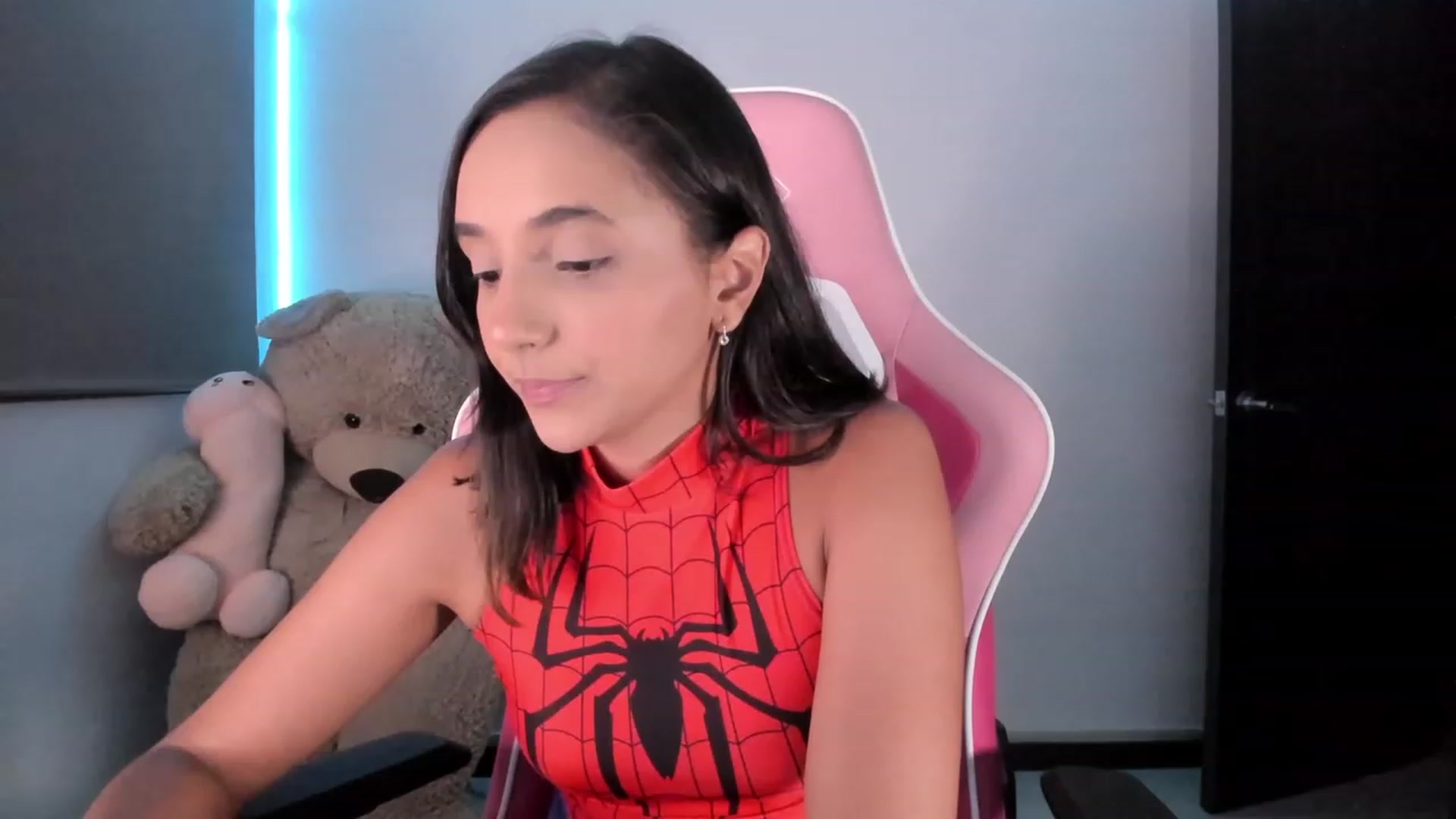 Gallery image thumbnail from NataliaMFC_'s myfreecams stream on, 08/09/2023, 04:51 image 4 of 20
