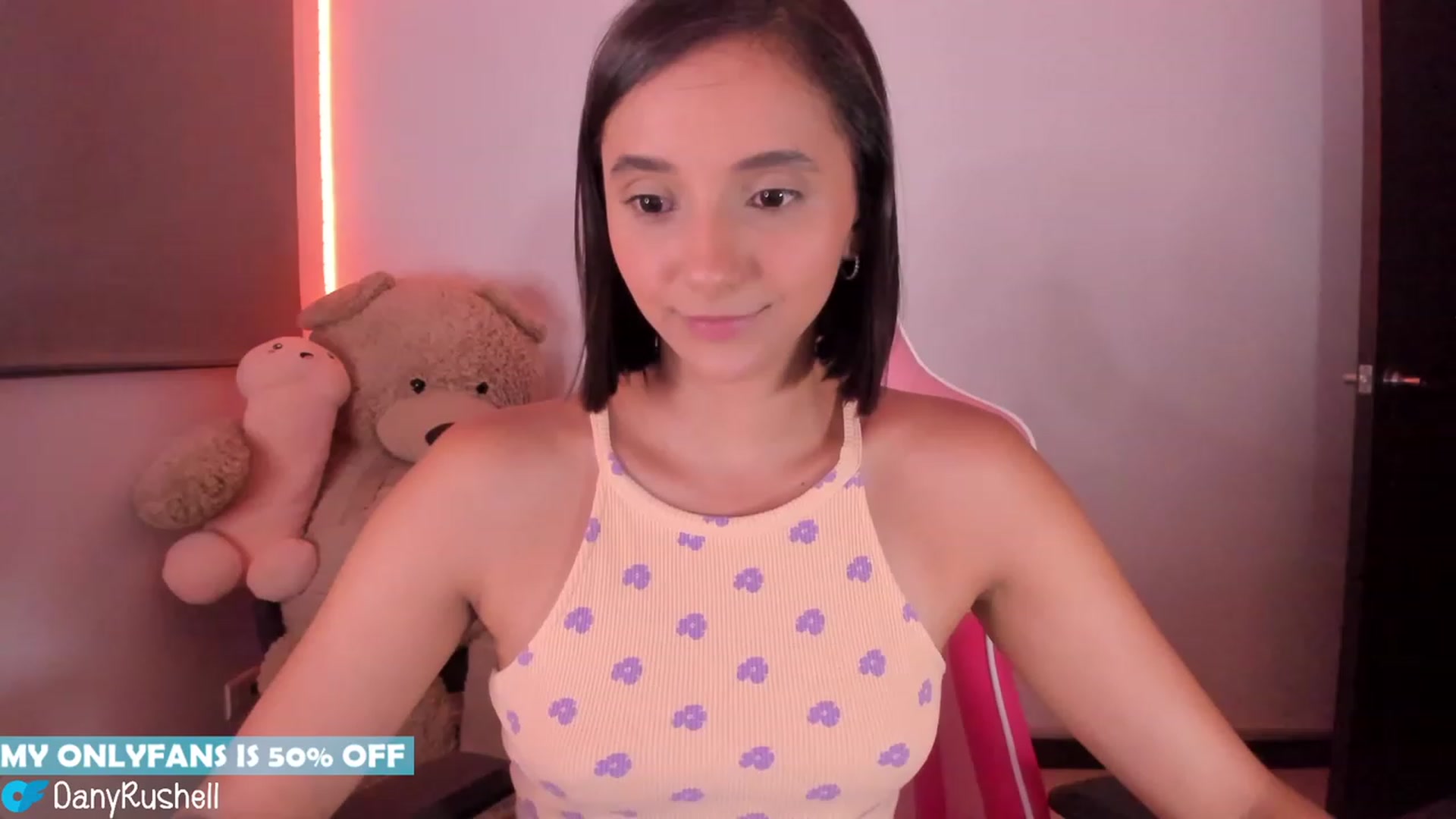 Gallery image thumbnail from NataliaMFC_'s myfreecams stream on, 08/29/2023, 05:48 image 4 of 20