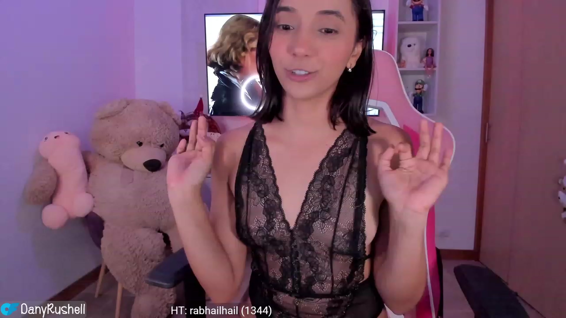 Gallery image thumbnail from NataliaMFC_'s myfreecams stream on, 12/19/2023, 05:10 image 20 of 20