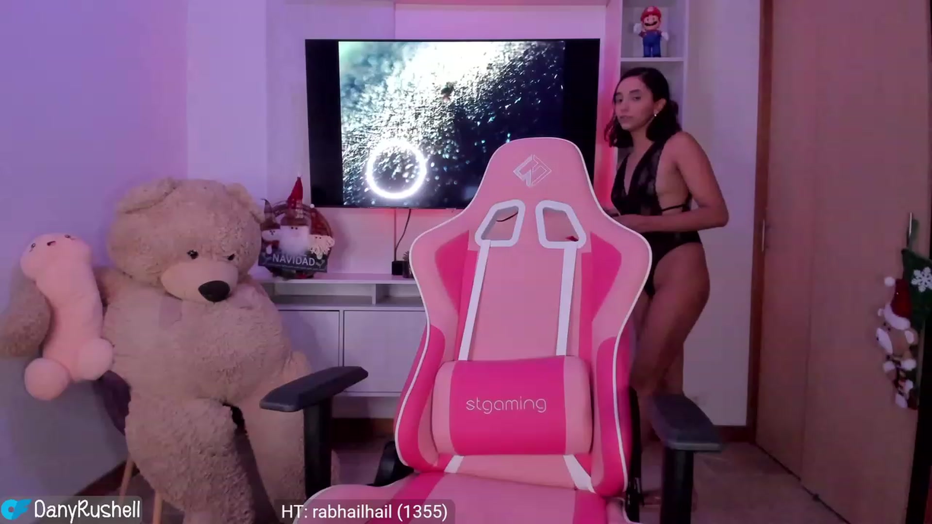 Gallery image thumbnail from NataliaMFC_'s myfreecams stream on, 12/19/2023, 06:05 image 2 of 20