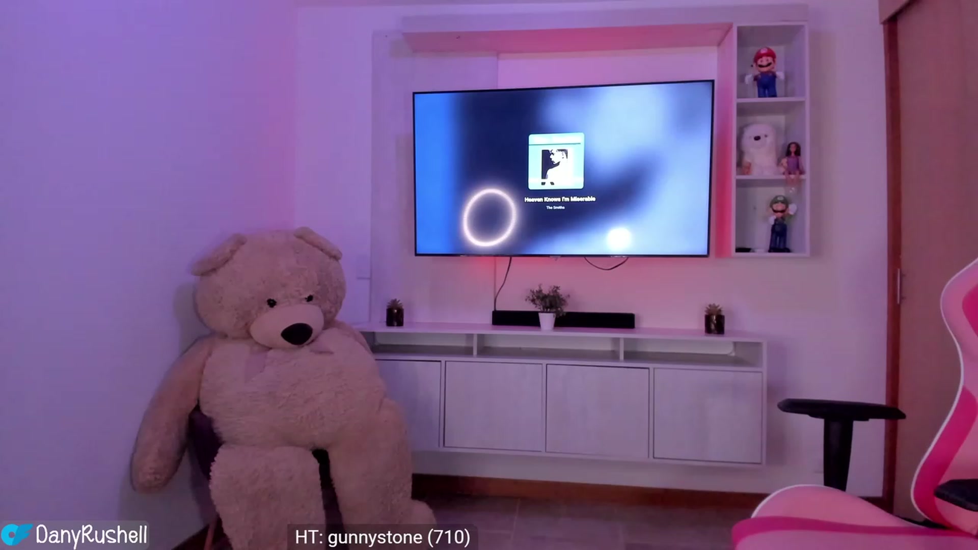 Gallery image thumbnail from NataliaMFC_'s myfreecams stream on, 01/15/2024, 04:54 image 9 of 20