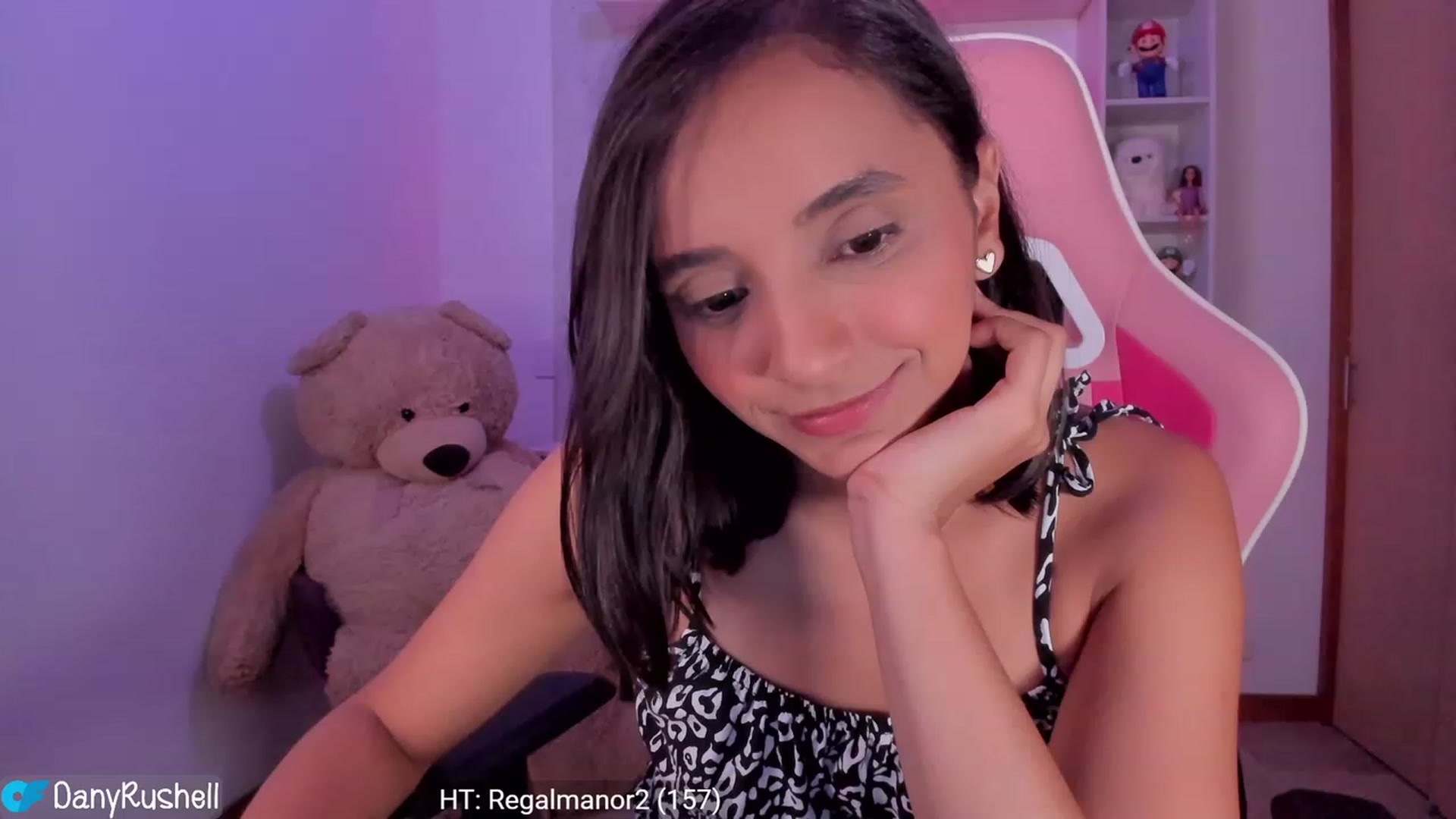 Gallery image thumbnail from NataliaMFC_'s myfreecams stream on, 01/16/2024, 05:22 image 10 of 20