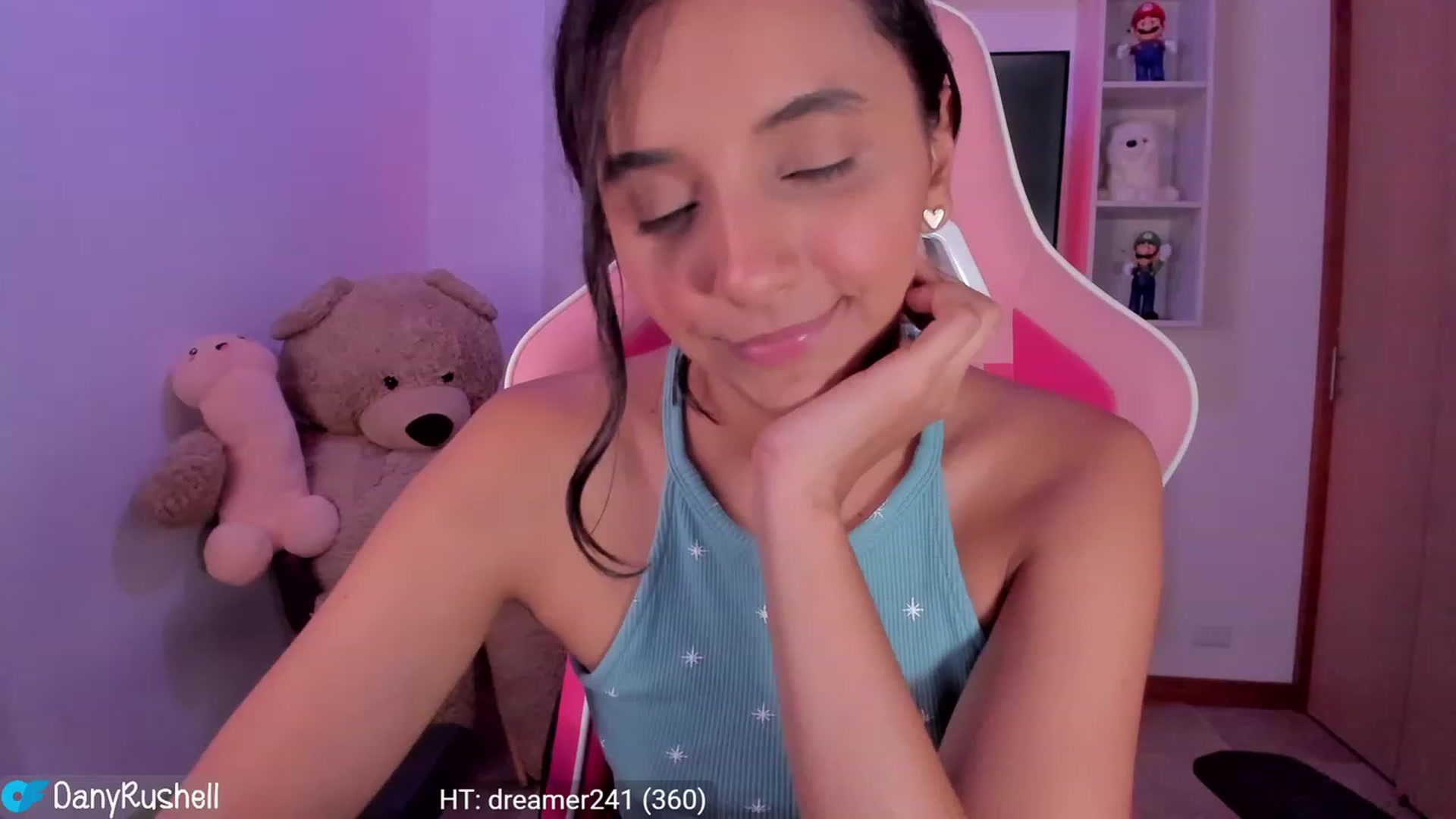 Gallery image thumbnail from NataliaMFC_'s myfreecams stream on, 01/17/2024, 06:56 image 15 of 20