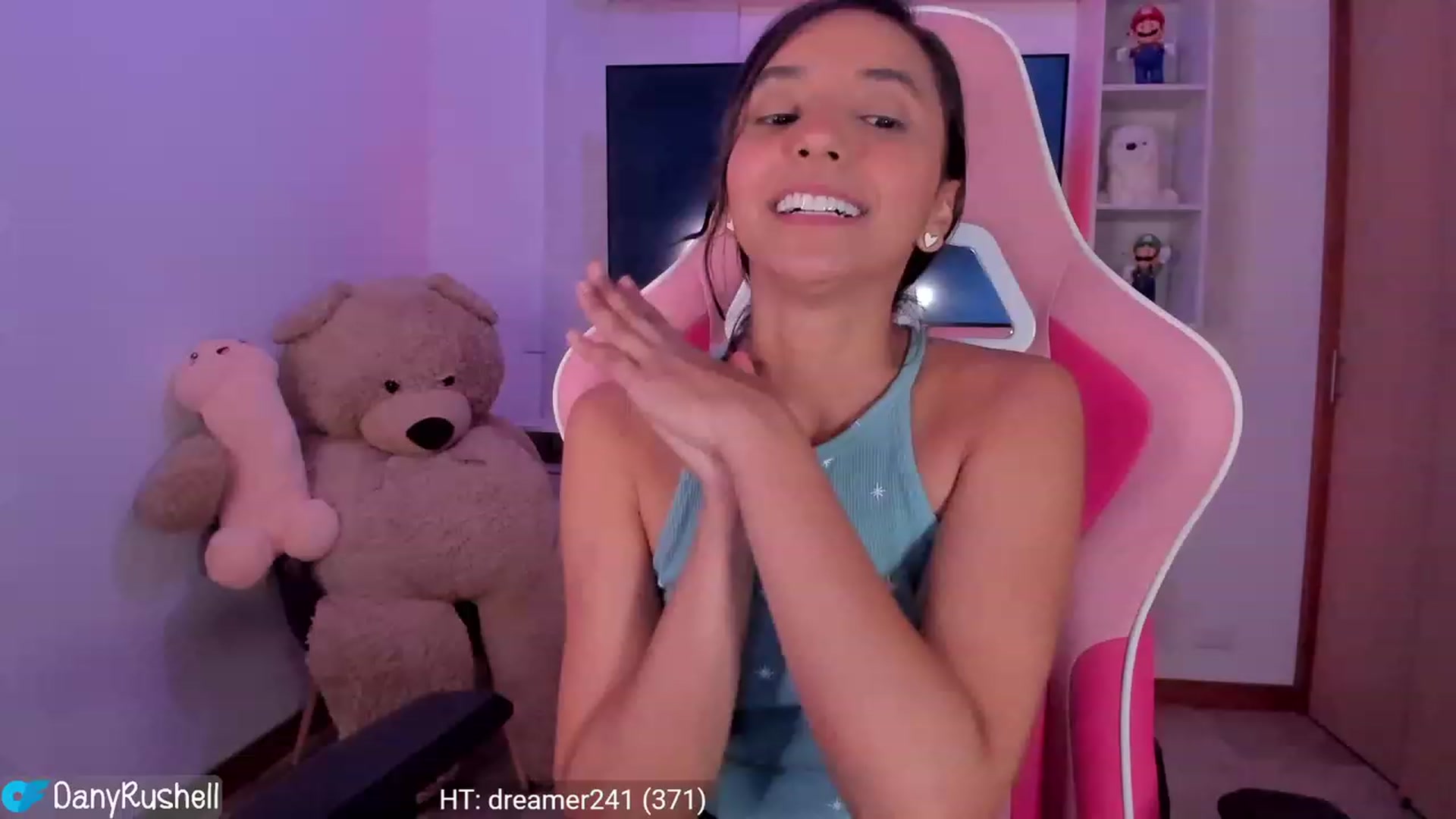 Gallery image thumbnail from NataliaMFC_'s myfreecams stream on, 01/17/2024, 06:56 image 19 of 20