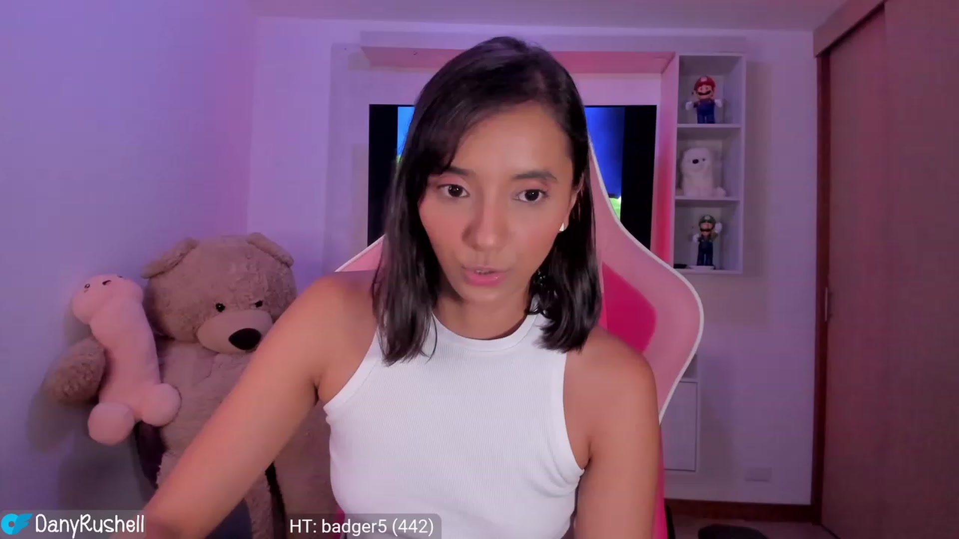 Gallery image thumbnail from NataliaMFC_'s myfreecams stream on, 01/25/2024, 06:48 image 12 of 20