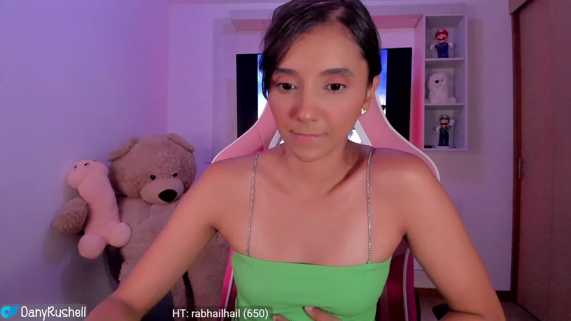Gallery image thumbnail from NataliaMFC_'s myfreecams stream on, 01/26/2024, 06:01 image 15 of 20