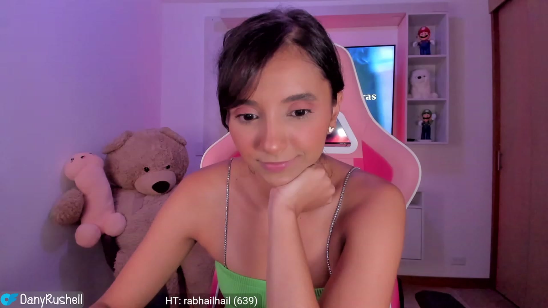Gallery image thumbnail from NataliaMFC_'s myfreecams stream on, 01/26/2024, 06:01 image 5 of 20