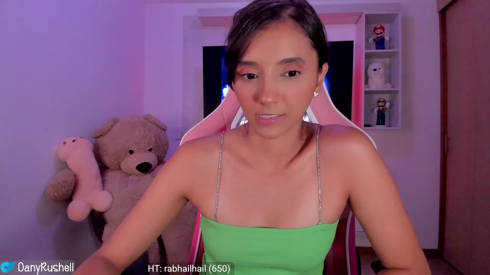Gallery image thumbnail from NataliaMFC_'s myfreecams stream on, 01/26/2024, 06:01 image 16 of 20