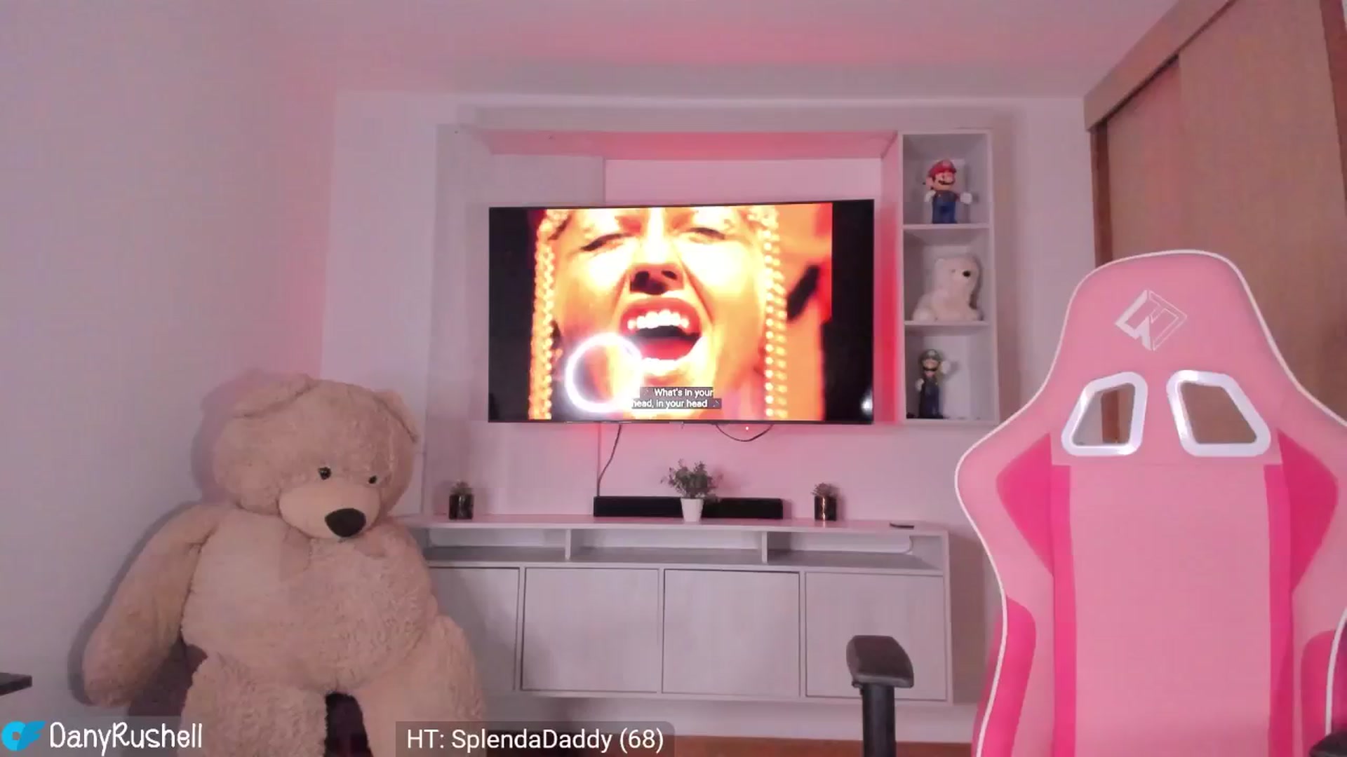 Gallery image thumbnail from NataliaMFC_'s myfreecams stream on, 04/23/2024, 05:44 image 5 of 20