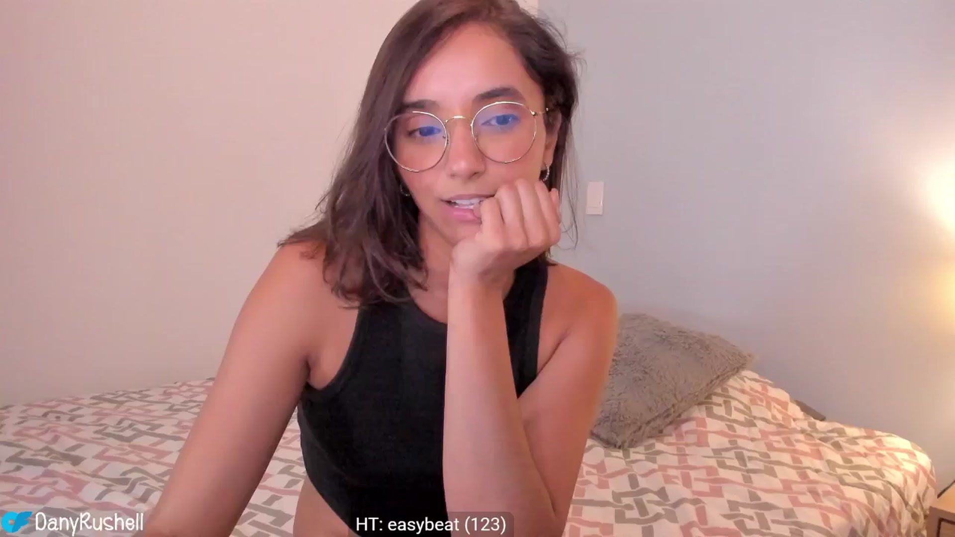 Gallery image thumbnail from NataliaMFC_'s myfreecams stream on, 01/17/2025, 05:17 image 18 of 20