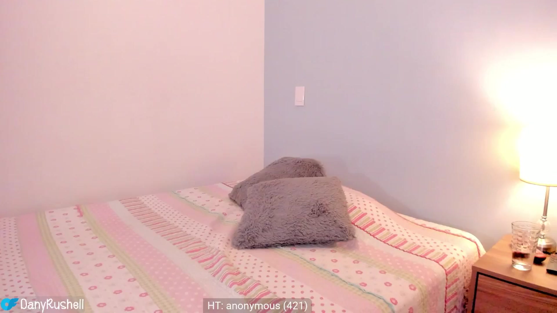 Gallery image thumbnail from NataliaMFC_'s myfreecams stream on, 04/01/2025, 04:03 image 17 of 20