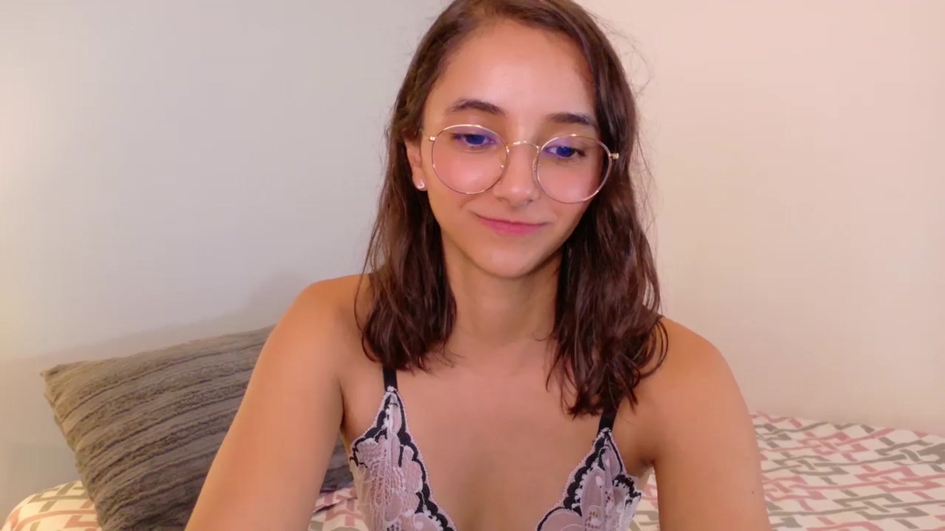 Gallery image thumbnail from NataliaMFC_'s myfreecams stream on, 06/04/2025, 21:34 image 7 of 20