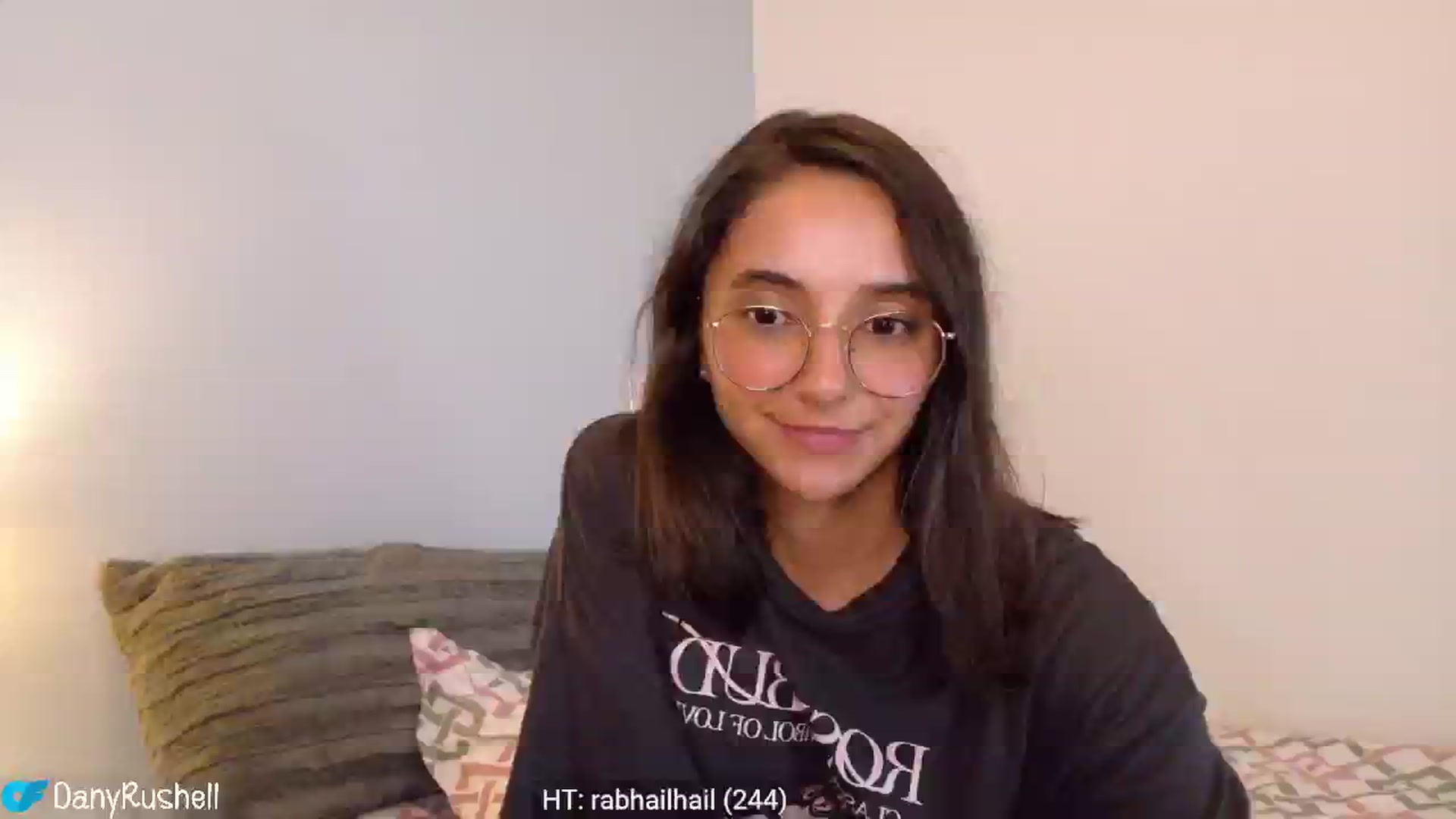 Gallery image thumbnail from NataliaMFC_'s myfreecams stream on, 06/11/2025, 05:55 image 7 of 20