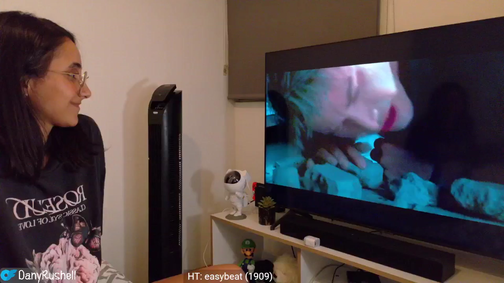 Gallery image thumbnail from NataliaMFC_'s myfreecams stream on, 06/11/2025, 06:19 image 5 of 20