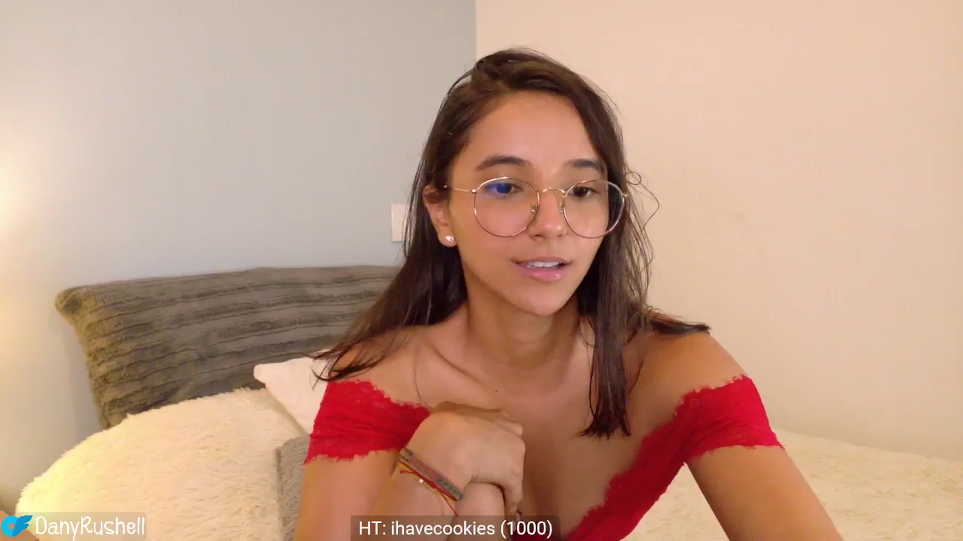 Gallery image thumbnail from NataliaMFC_'s myfreecams stream on, 07/08/2025, 05:45 image 16 of 20