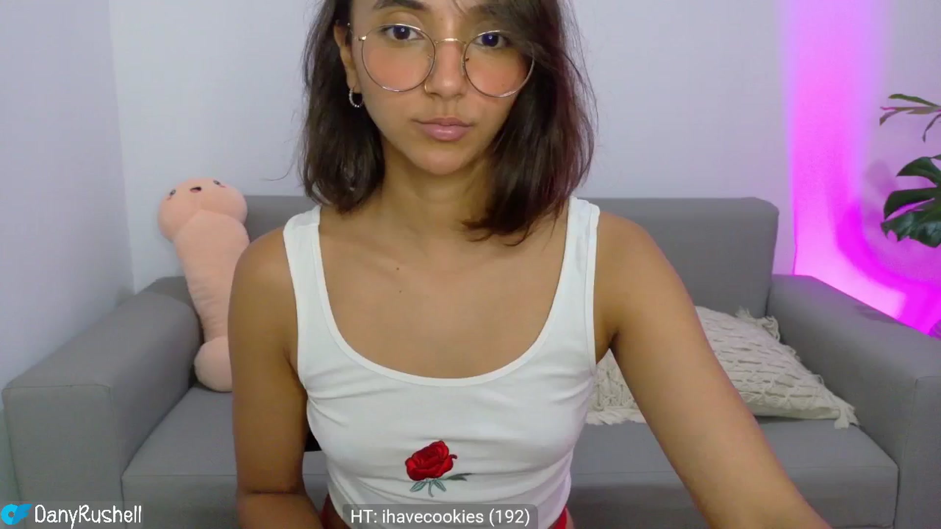 Gallery image thumbnail from NataliaMFC_'s myfreecams stream on, 09/04/2025, 06:35 image 6 of 20