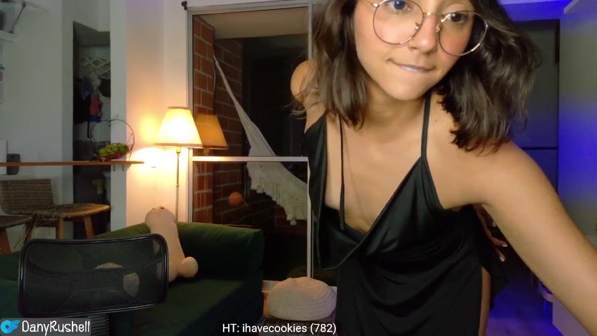 Gallery image thumbnail from NataliaMFC_'s myfreecams stream on, 09/05/2025, 05:43 image 8 of 20