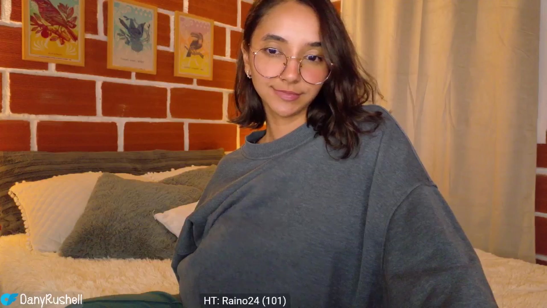 Gallery image thumbnail from NataliaMFC_'s myfreecams stream on, 09/17/2025, 04:57 image 2 of 20