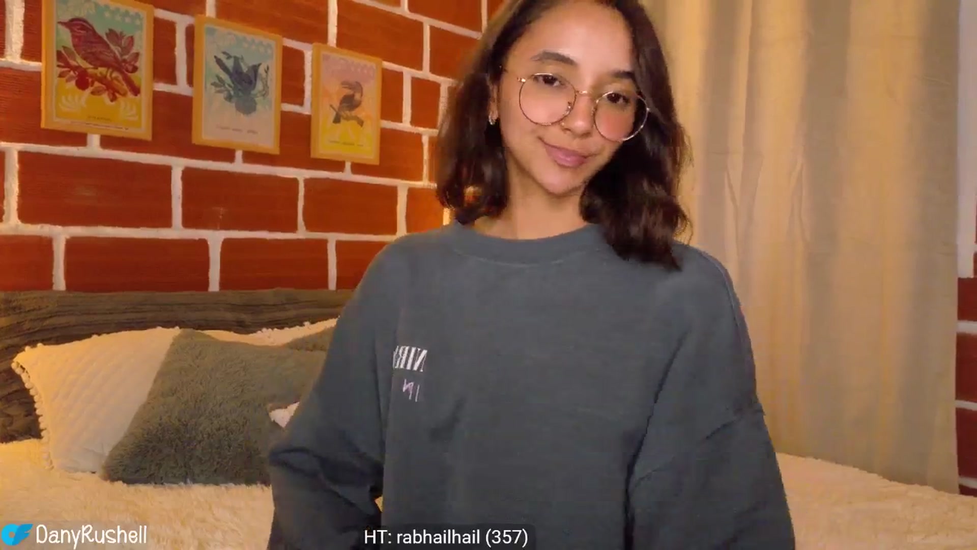 Gallery image thumbnail from NataliaMFC_'s myfreecams stream on, 09/17/2025, 04:57 image 9 of 20