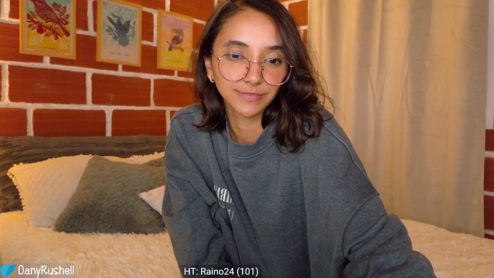Gallery image thumbnail from NataliaMFC_'s myfreecams stream on, 09/17/2025, 04:57 image 3 of 20