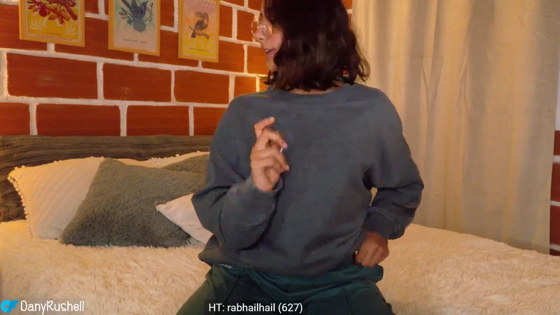 Gallery image thumbnail from NataliaMFC_'s myfreecams stream on, 09/17/2025, 04:57 image 13 of 20