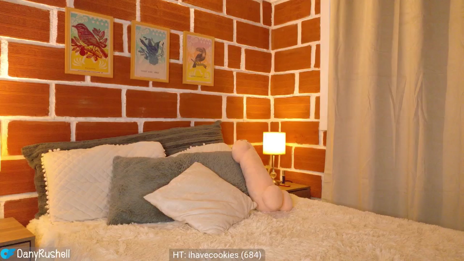 Gallery image thumbnail from NataliaMFC_'s myfreecams stream on, 09/24/2025, 24:10 image 6 of 20