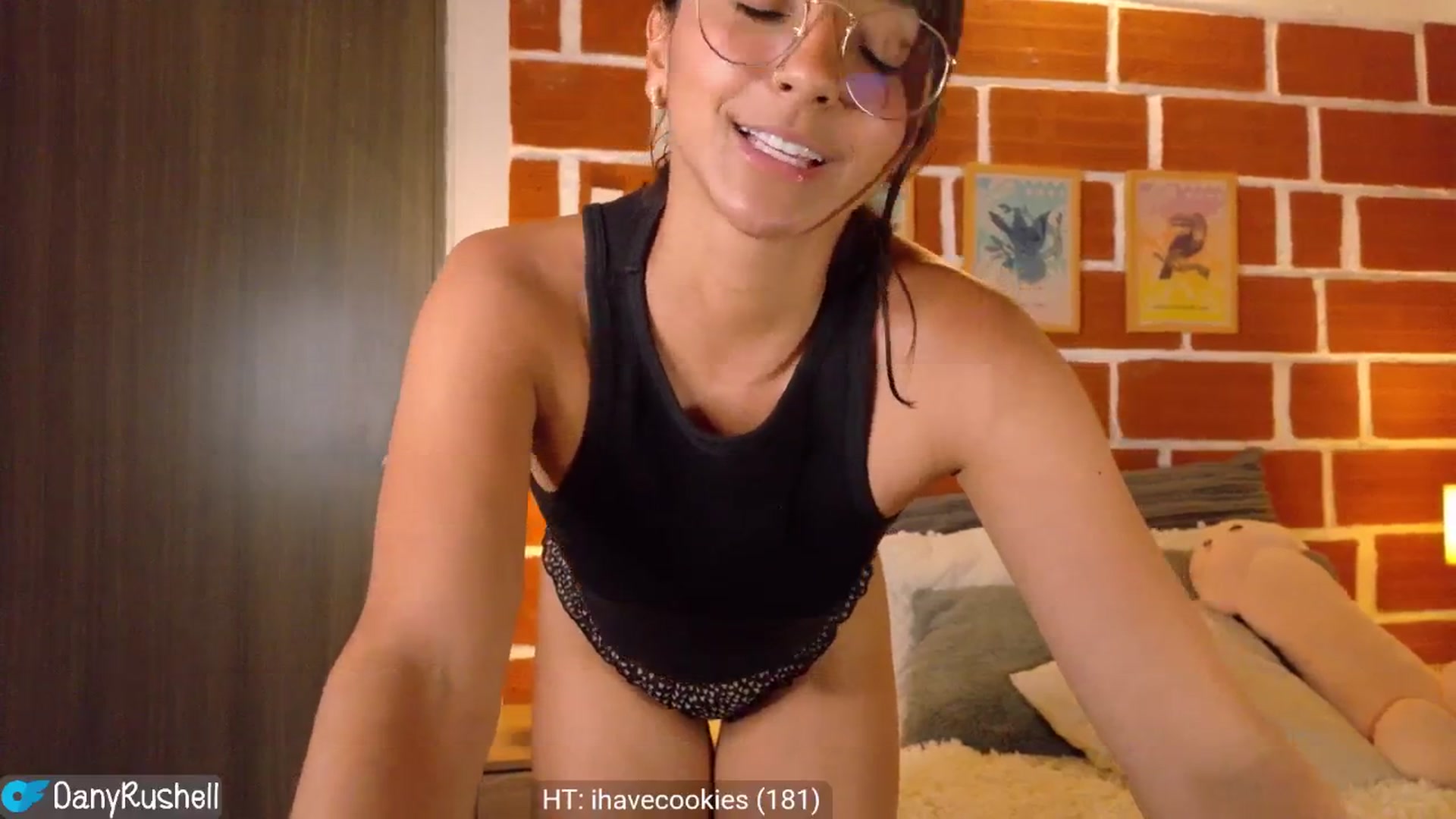 Gallery image thumbnail from NataliaMFC_'s myfreecams stream on, 09/25/2025, 01:52 image 7 of 20