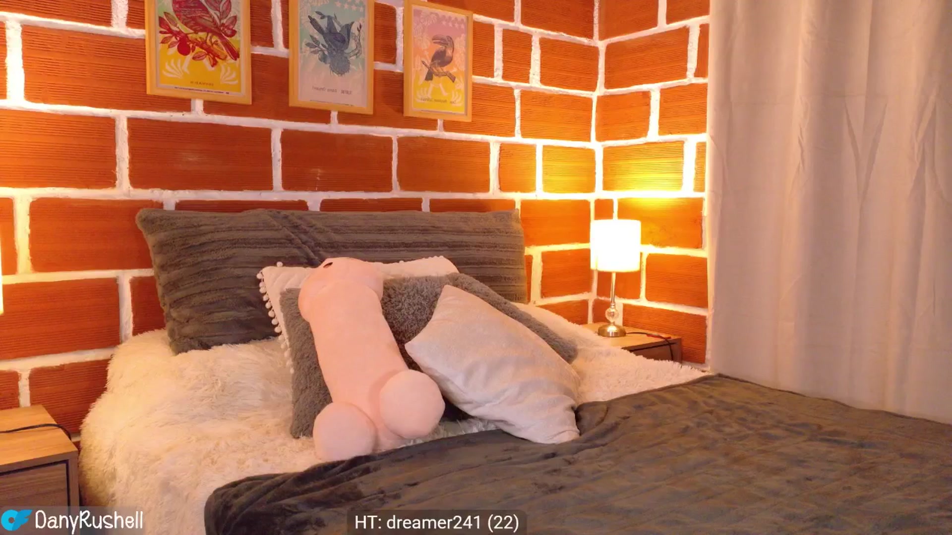 Gallery image thumbnail from NataliaMFC_'s myfreecams stream on, 11/05/2025, 23:10 image 17 of 20