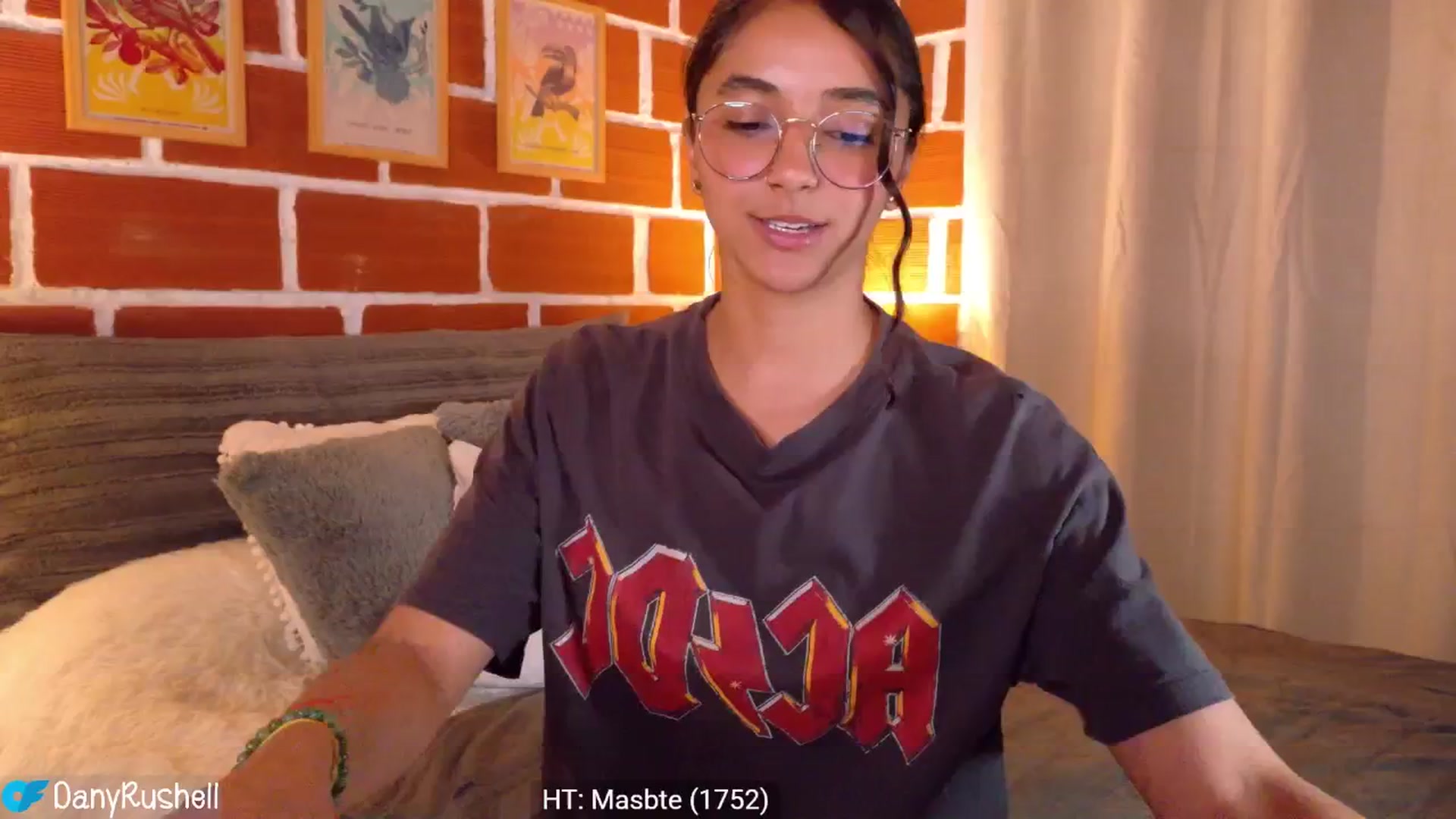 Gallery image thumbnail from NataliaMFC_'s myfreecams stream on, 11/26/2025, 02:35 image 4 of 20