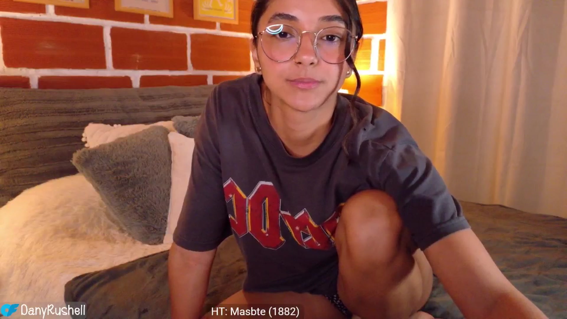 Gallery image thumbnail from NataliaMFC_'s myfreecams stream on, 11/26/2025, 02:35 image 16 of 20