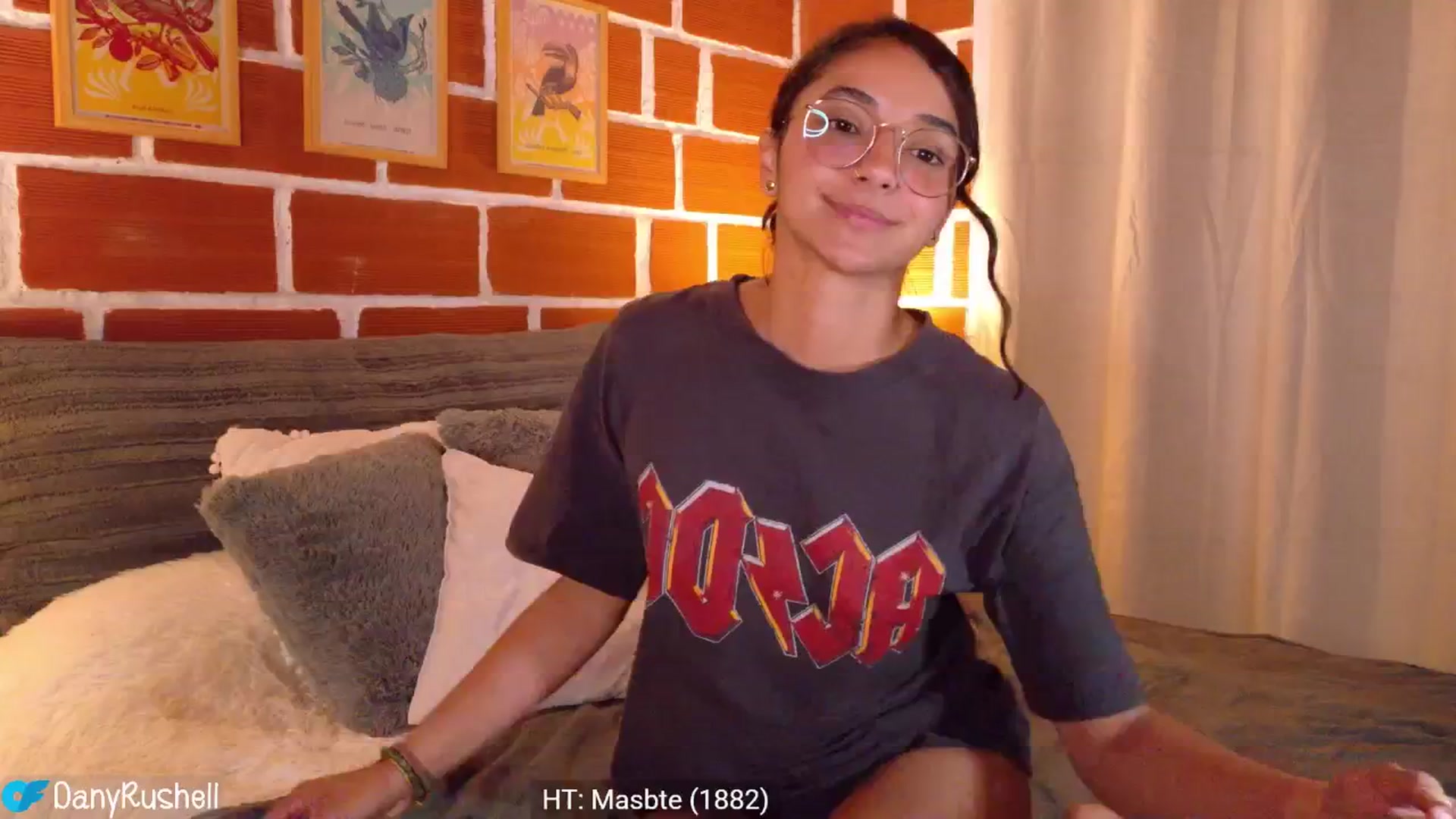 Gallery image thumbnail from NataliaMFC_'s myfreecams stream on, 11/26/2025, 02:35 image 15 of 20