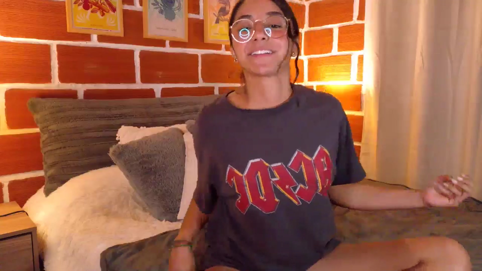 Gallery image thumbnail from NataliaMFC_'s myfreecams stream on, 11/26/2025, 04:20 image 3 of 20