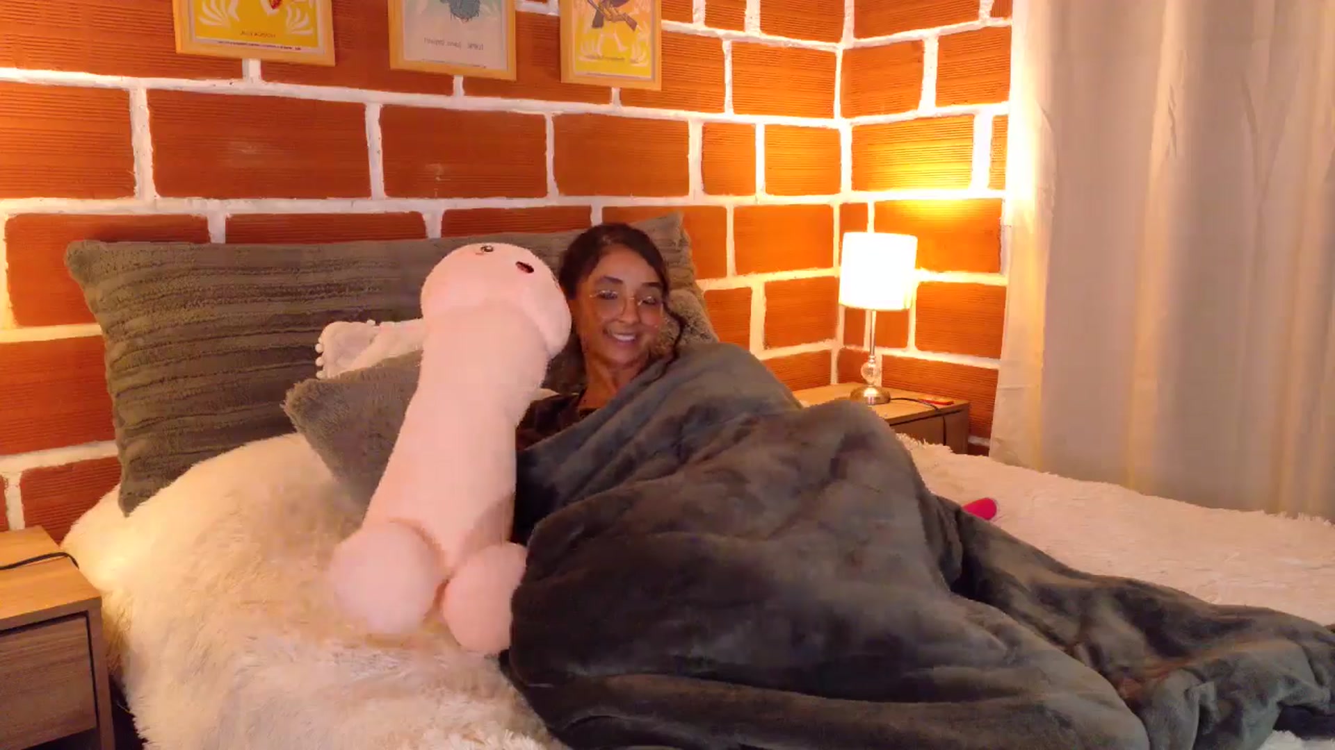 Gallery image thumbnail from NataliaMFC_'s myfreecams stream on, 11/26/2025, 04:20 image 18 of 20