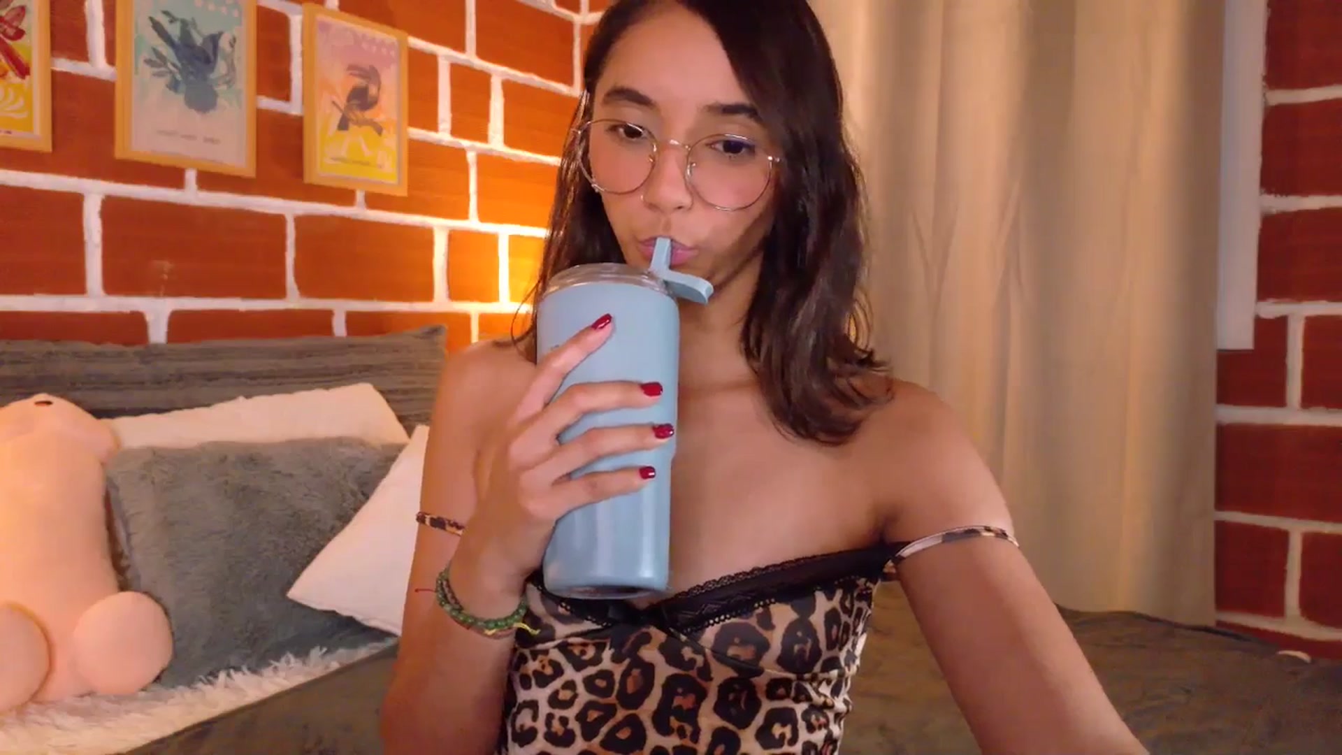 Gallery image thumbnail from NataliaMFC_'s myfreecams stream on, 12/24/2025, 01:34 image 17 of 20