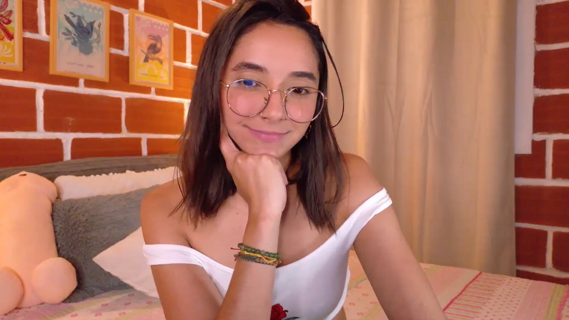 Gallery image thumbnail from NataliaMFC_'s myfreecams stream on, 12/26/2025, 02:06 image 17 of 20