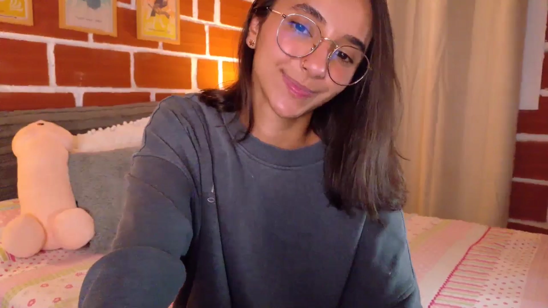 Gallery image thumbnail from NataliaMFC_'s myfreecams stream on, 01/07/2026, 04:51 image 12 of 20