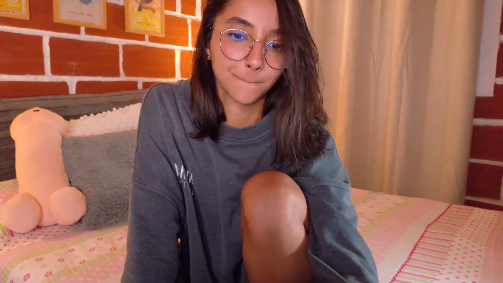 Gallery image thumbnail from NataliaMFC_'s myfreecams stream on, 01/07/2026, 04:51 image 16 of 20