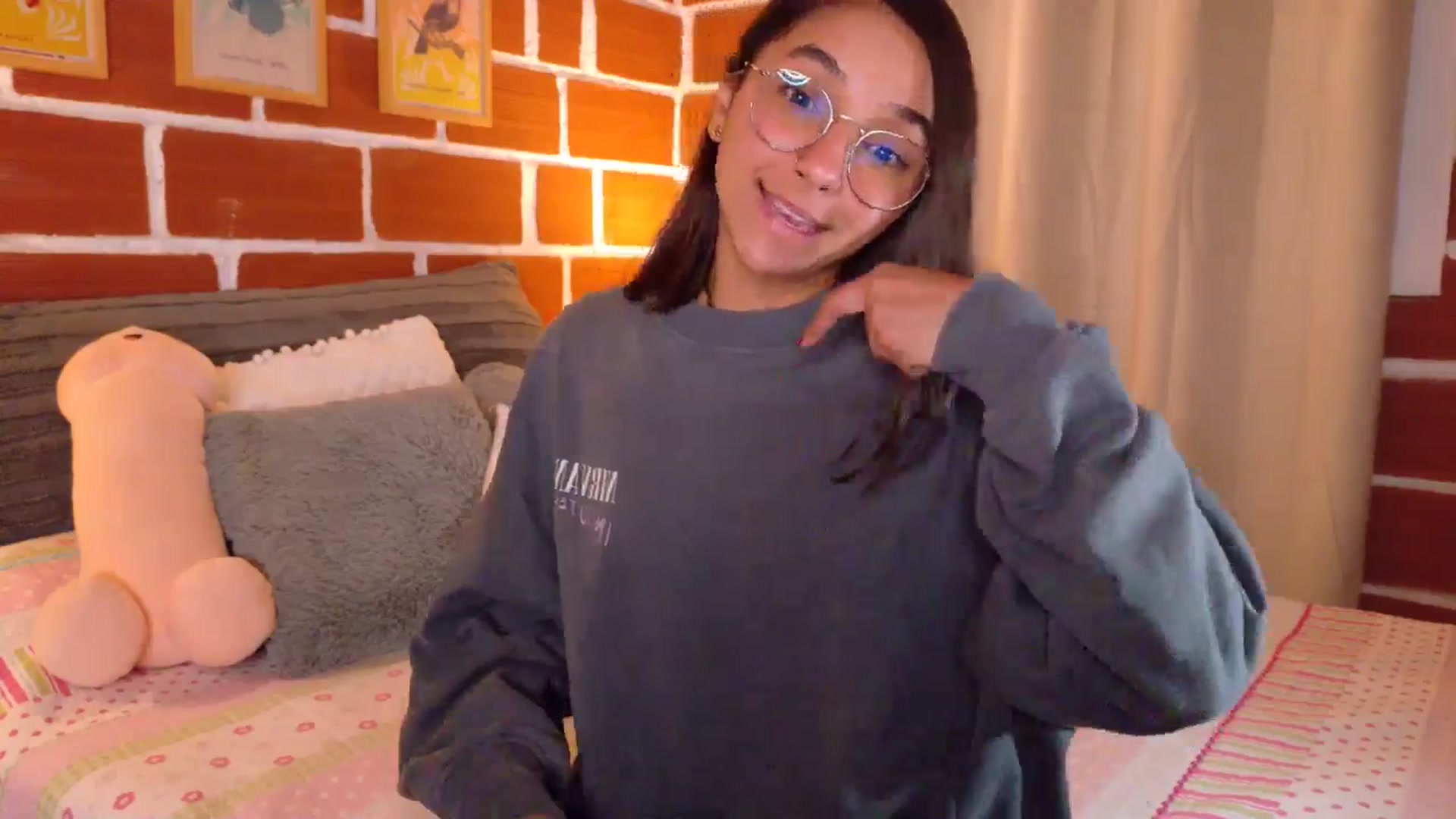 Gallery image thumbnail from NataliaMFC_'s myfreecams stream on, 01/07/2026, 04:51 image 3 of 20