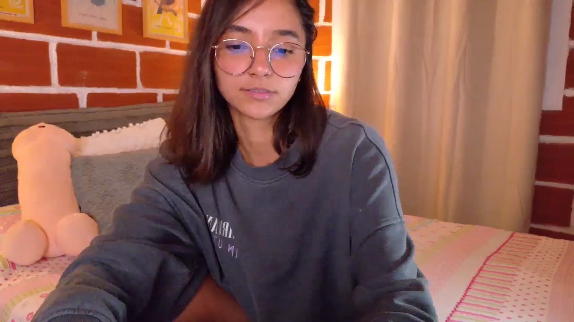 Gallery image thumbnail from NataliaMFC_'s myfreecams stream on, 01/07/2026, 04:51 image 17 of 20