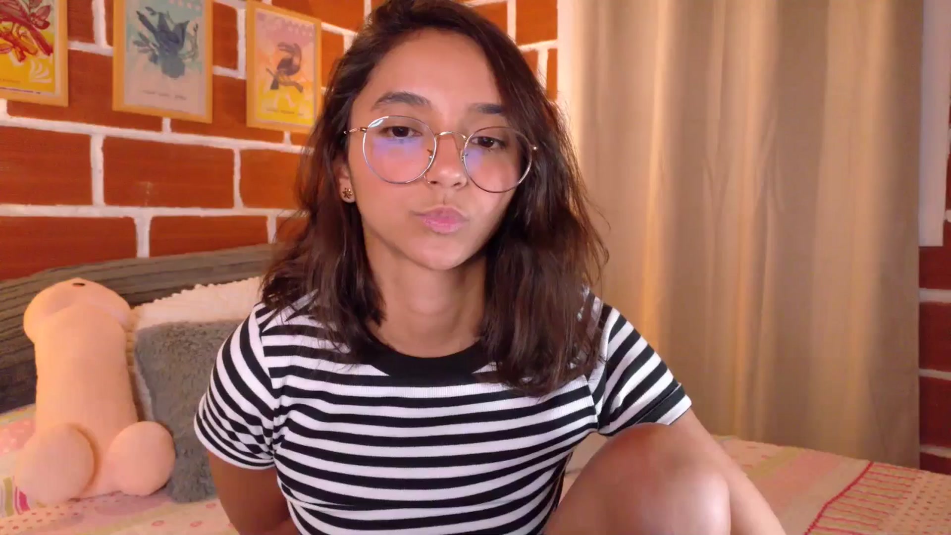 Gallery image thumbnail from NataliaMFC_'s myfreecams stream on, 01/08/2026, 04:27 image 16 of 20