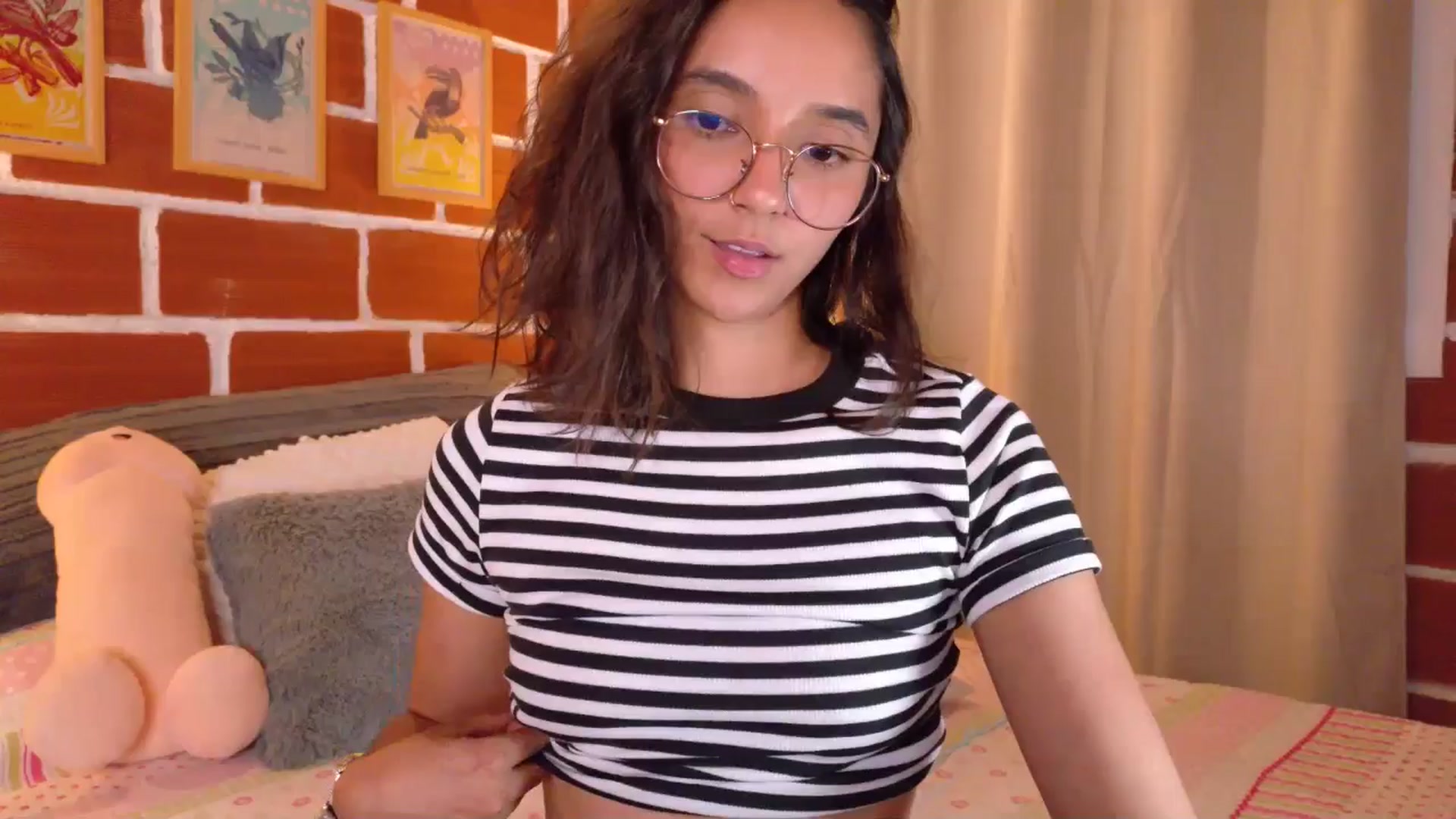 Gallery image thumbnail from NataliaMFC_'s myfreecams stream on, 01/08/2026, 04:27 image 15 of 20