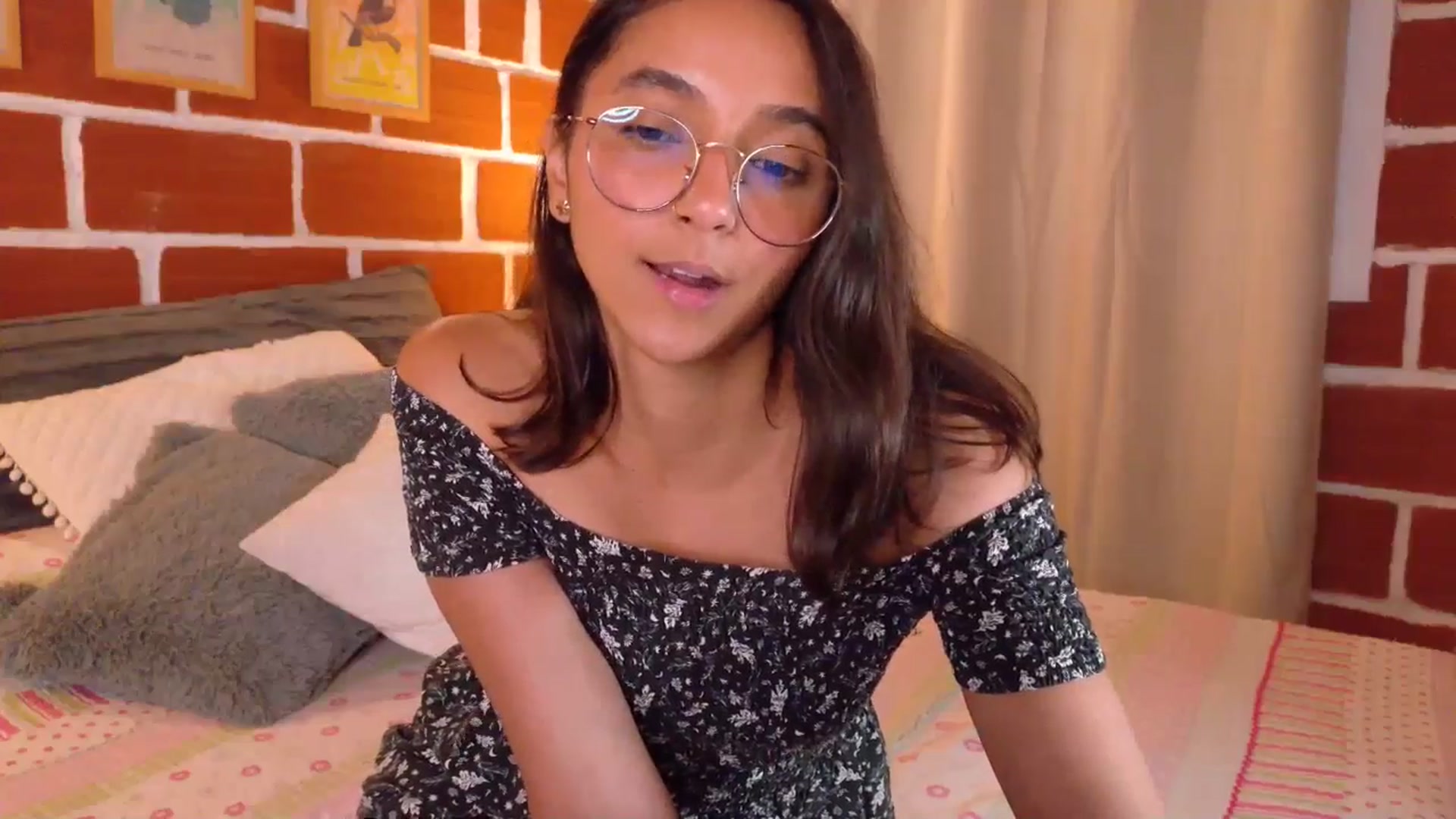 Gallery image thumbnail from NataliaMFC_'s myfreecams stream on, 01/14/2026, 05:39 image 5 of 20